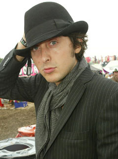 Marie Claire Galleries: Carl Barat