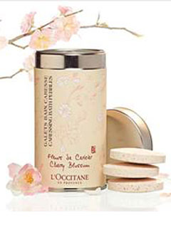 L'Occitane Cherry Blossom Caressing Bath Pebbles
