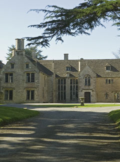 Marie Claire Travel News: Chevenage House in the Cotswolds