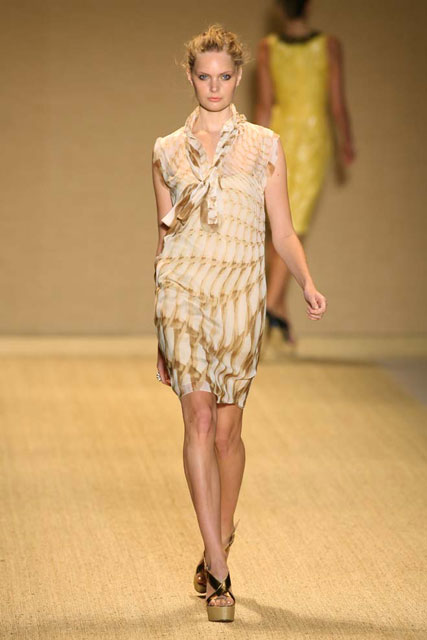 Marie Claire Fashion: New York Fashion Week: Monique Lhuillier S/S 2009