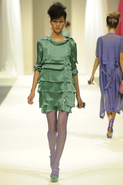 Marie Claire Fashion: Milan Fashion Week: Moschino S/S 2009