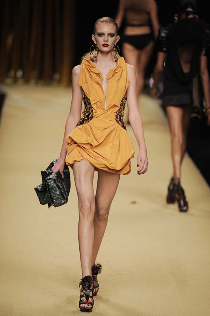 Marie Claire Fashion: Paris Fashion Week: Louis Vuitton S/S 2009
