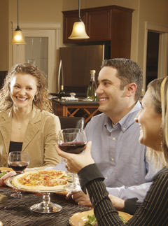 Marie Claire Lifestyle News: Friends at dinner