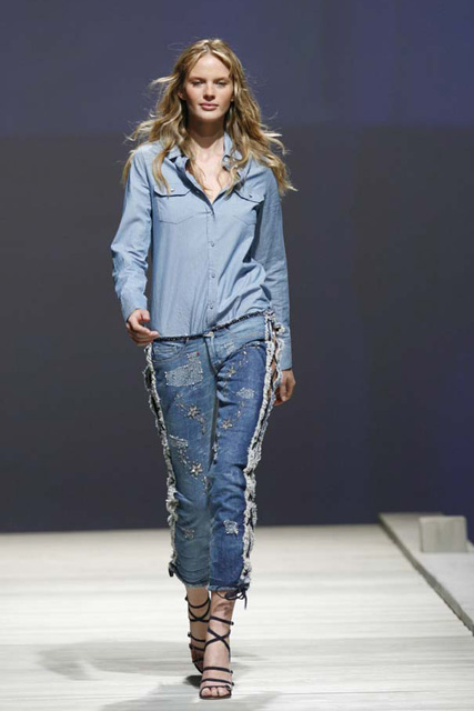 Paul & Joe, The Denim Trend, Spring/Summer 09, fashion photos, Marie Claire