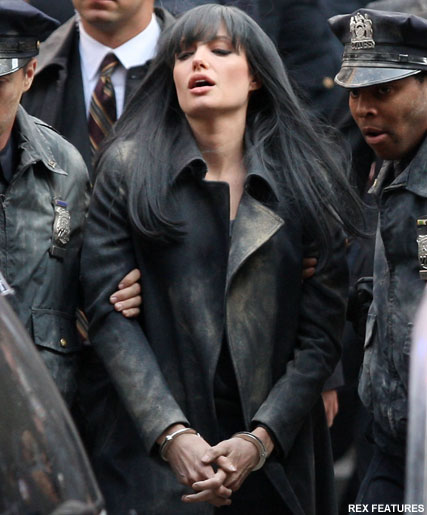 Celebridades MK Ultra Prision - Página 6 Angelina-Jolie23