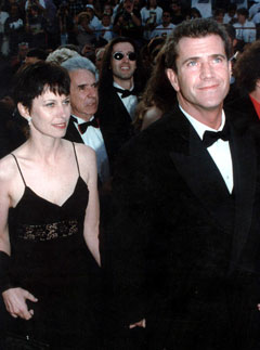 Mel and Robyn Gibson - Celebrity News - Marie Claire