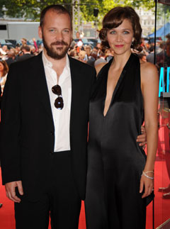 Peter Sarsgaard and Maggie Gyllenhaal - Celebrity News - Marie Claire