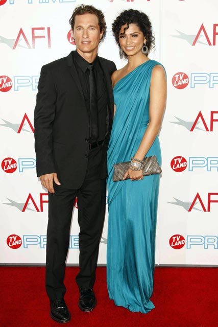 Matthew McConaughey and Camila Alves - Celebrity Photos - 12 June 2009