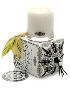 Akeewakee Ginger Citron Candle