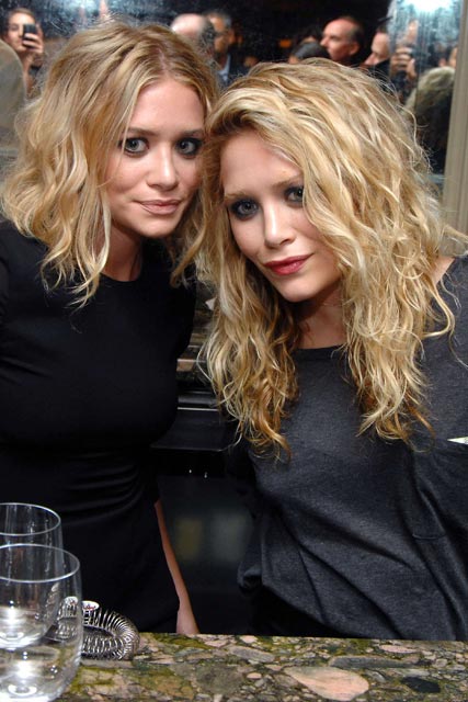 Mary-Kate Olsen and Ashley-Celebrity Photos-New York Fashion Week-11 September 2009