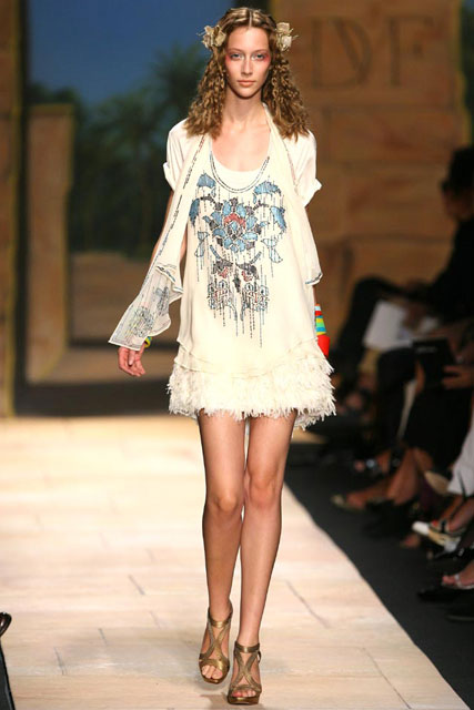 Diane Von Furstenburg Spring/Summer 2010 - New York Fashion Week - Marie Claire
