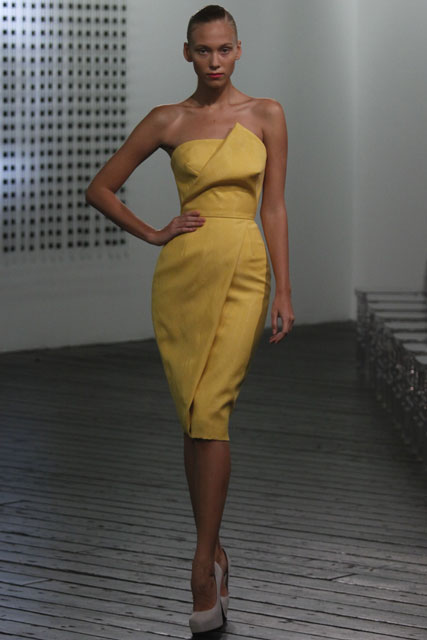Victoria Beckham S/S 2010 - New York Fashion Week - Marie Claire
