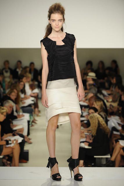Vera Wang Spring/Summer 2010 - New York Fashion Week - Marie Claire
