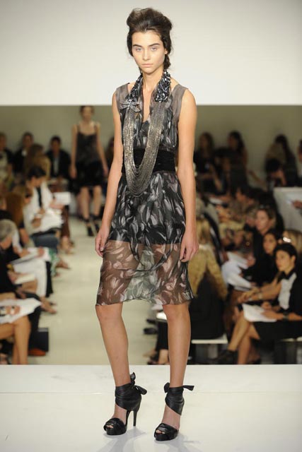 Vera Wang Spring/Summer 2010 - New York Fashion Week - Marie Claire