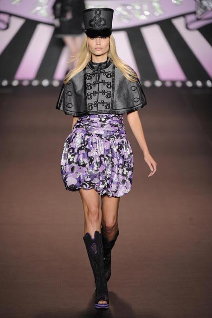 Anna Sui Spring/Summer 2010 - New York Fashion Week - Marie Claire