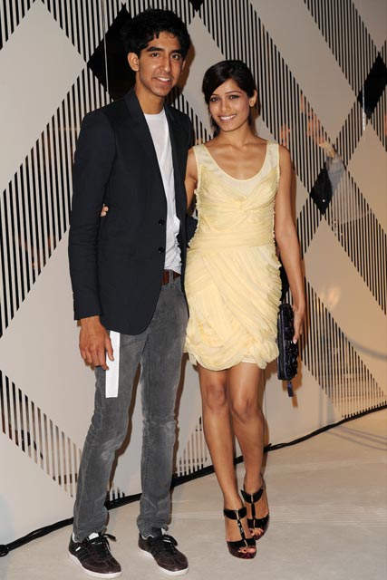 Freida-Pinto-Burberry show S/S 2010-London Fashion Week-22 September 2009