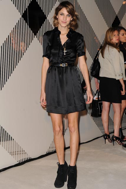 Alexa-Chung-Burberry show S/S 2010-London Fashion Week-22 September 2009 Alexa-Chung-Burberry show S/S 2010-London Fashion Week-22 September 2009