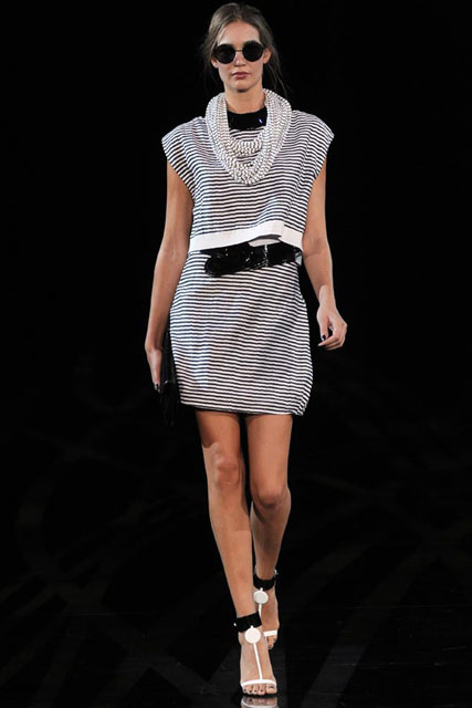 Emporio Armani S/S 2010 - Milan Fashion Week - Marie Claire