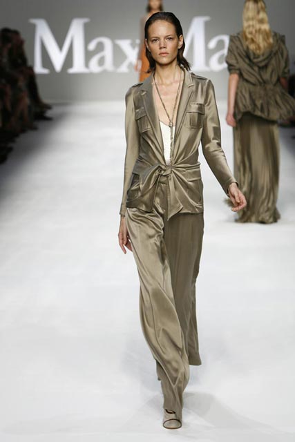MaxMara Spring/Summer 2010 - Milan Fashion Week - Marie Claire