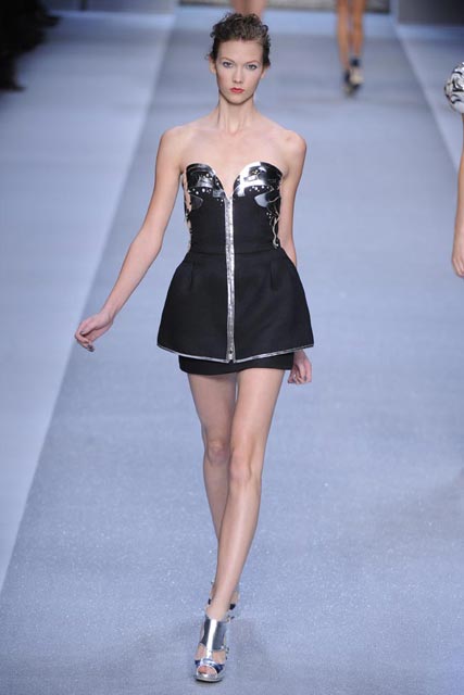 Karl Lagerfeld Spring/Summer 2010 - Paris Fashion Week - Marie Claire
