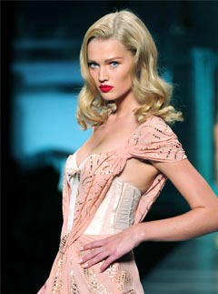 Christian Dior spring/summer 2010 - Paris Fashion Week