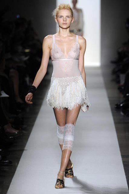 Vanessa Bruno Spring/Summer 2010 - Paris Fashion Week - Marie Claire