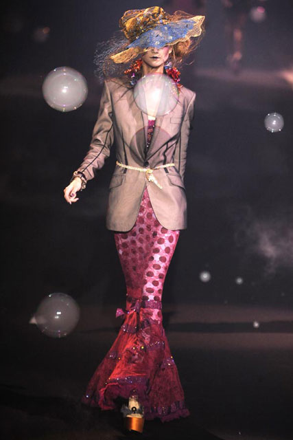 John Galliano Spring/Summer 2010 - Paris Fashion Week - Marie Claire