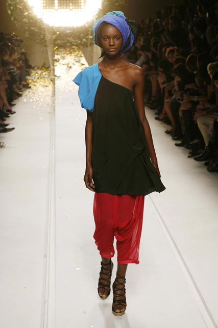 Kenzo Spring/Summer 2010 - Paris Fashion Week - Marie Claire