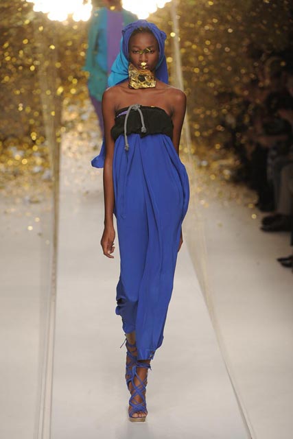 Kenzo Spring/Summer 2010 - Paris Fashion Week - Marie Claire