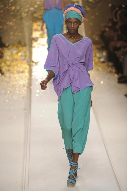 Kenzo Spring/Summer 2010 - Paris Fashion Week - Marie Claire