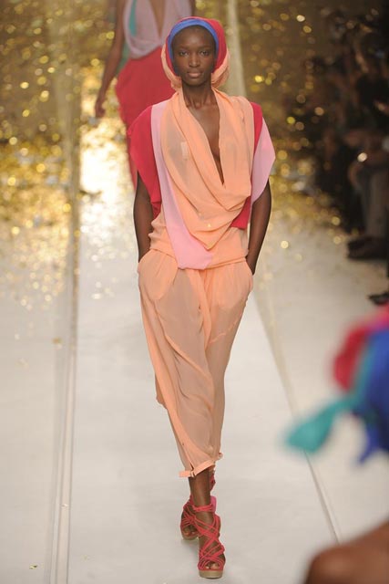 Kenzo Spring/Summer 2010 - Paris Fashion Week - Marie Claire