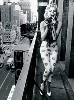 Eva Herzigova - Fashion News - Marie Claire