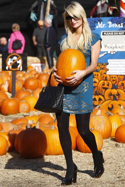 Paris-Hilton-Halloween Celebrity Photos-29 October 2009