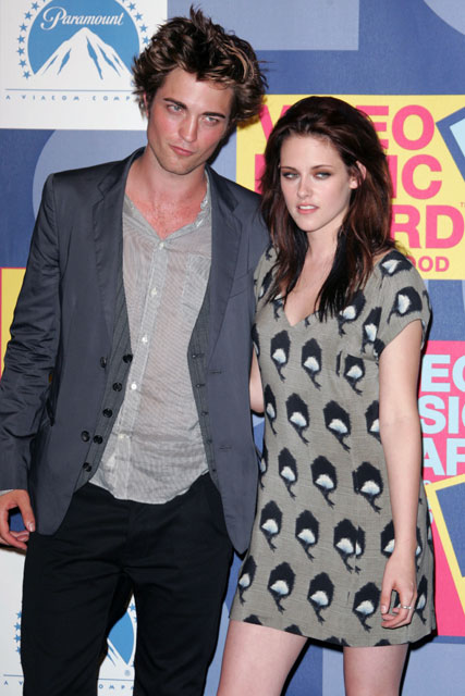 Kristen Stewart and Robert Pattinson - Twilight - Celebrity - Marie Claire