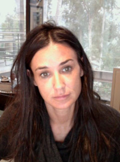 Demi Moore - Golden Globes - Celebrity - Marie Claire