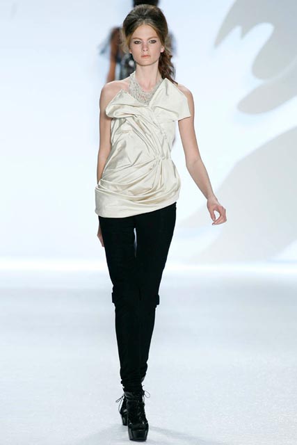 Vera Wang Autumn/Winter 2010, New York Fashion Week