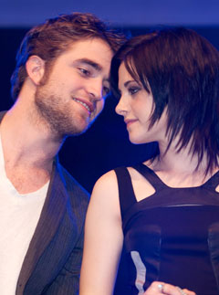 Kristen Stewart: I love Rob - Robert Pattinson, Twilight, proposal, Budapest, news - Marie Claire