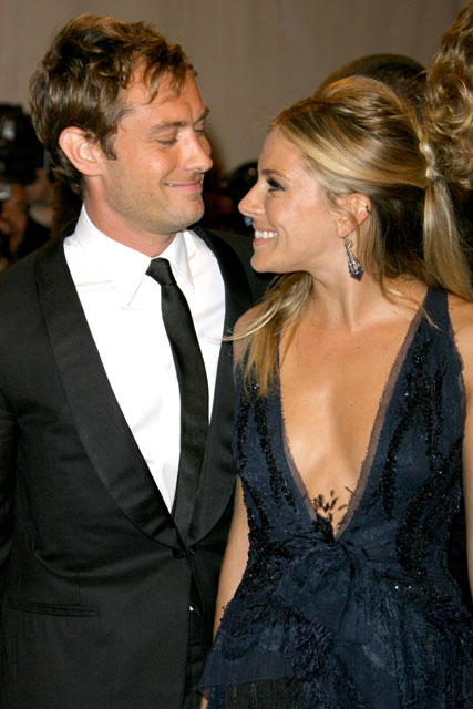 Jude Law and Sienna Miller - Costume Institute Gala 2010: Cutest Couples - MET Ball - Marie Claire