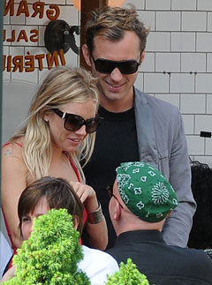 Sienna Miller and Jude Law - Sienna and Jude's romantic lunch date - Celebrity News - Marie Claire