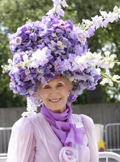 Royal Ascot 2010 - racing style pics