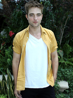 Robert Pattinson - Robert Pattinson invests in vintage wheels - Twilight - Eclipse - Celebrity News - Marie Claire
