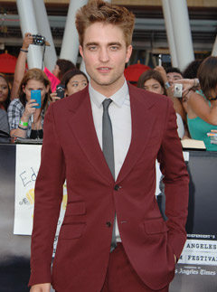 Robert Pattinson - LATEST! Robert Pattinson WILL Attend The Teen Choice Awards - Teen Choice Awards - Eclipse - Twilight - Breaking Dawn - Teen Choice Awards - Marie Claire