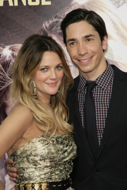 Drew Barrymore and Justin Long - Going the Distance premiere, LA - Hollywood, red carpet, see, pics, pictures, Drew Barrymore, Justin Long, couple, long-distance, celebrity, news, gossip, Marie Claire