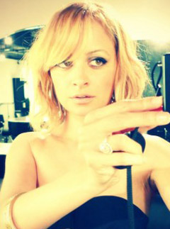 Nicole Richie - PICS! Nicole Richie's brand new blonde 'do - Nicole Richie hair - Nicole Richie style - Nicole Richie blonde - Celebrity - Beauty - Marie Claire