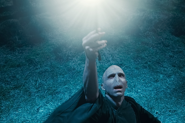 Harry Potter and the Deathly Hallows trailer images - see, watch, first, look, Daniel Radcliffe, Emma Watson, Rupert Grint, sneak, preview, final, film, latest, Marie Claire