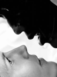 Heidi Klum and Seal -Heidi Klum joins Seal for steamy new video - Secrets - Video - Celebrity News - Marie Claire