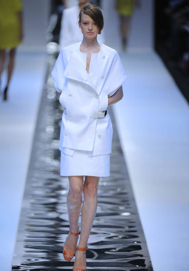 Guy Laroche Spring/Summer 2011 Paris Fashion Week
