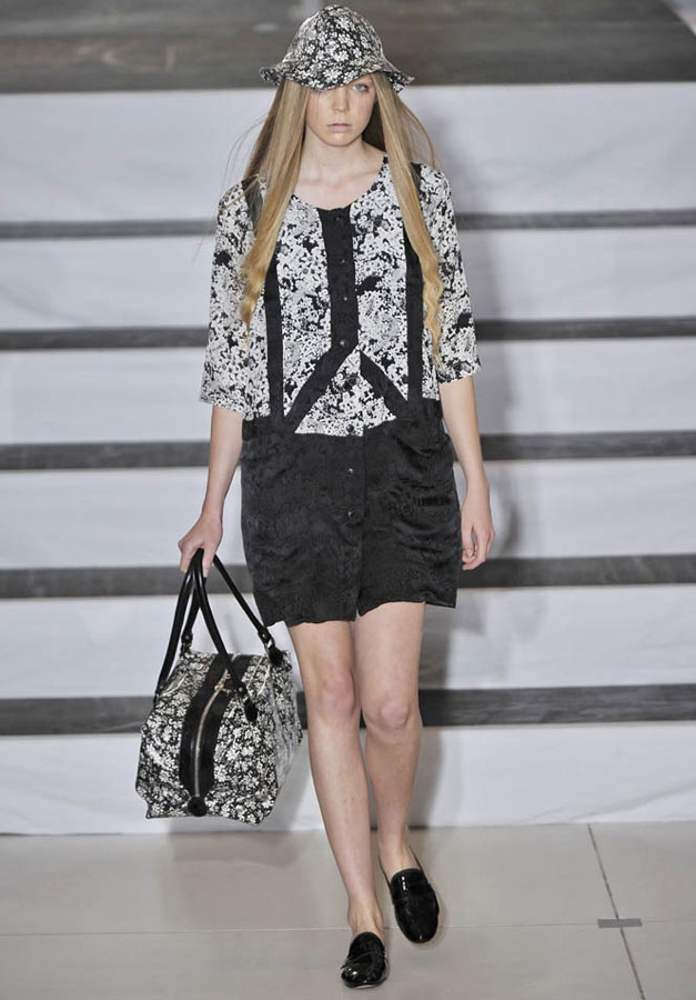 Devastee Spring/Summer 2011 Paris Fashion Week