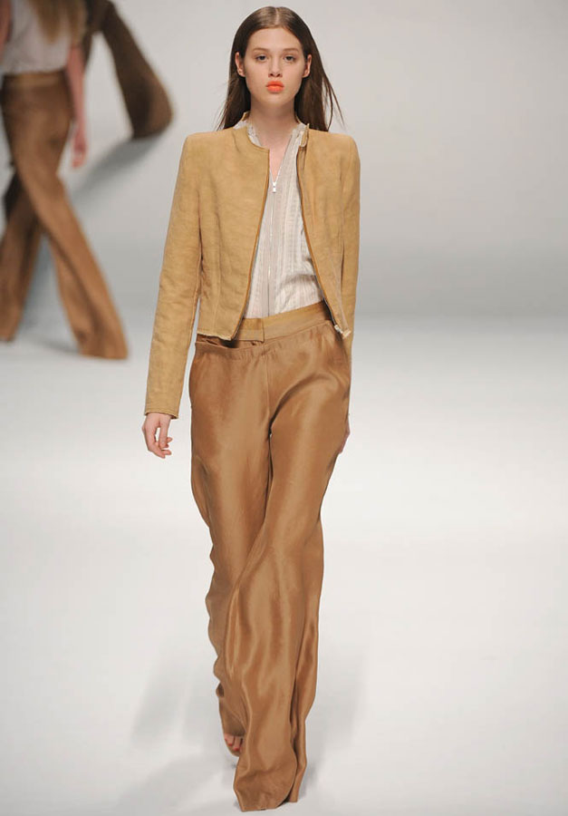 Sharon Wauchob Spring/Summer 2011 Paris Fashion Week