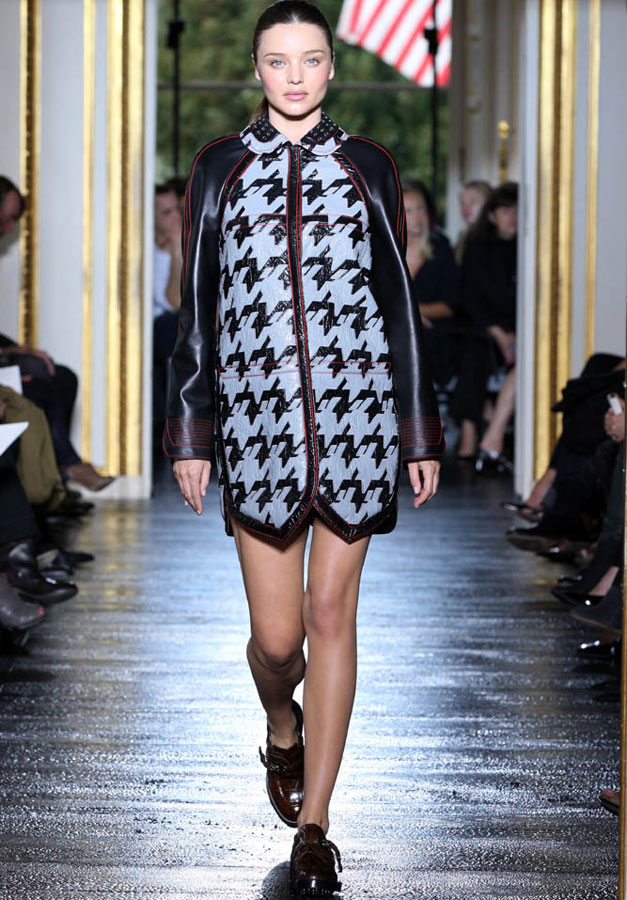 Balenciaga Spring/Summer 2011 Paris Fashion Week